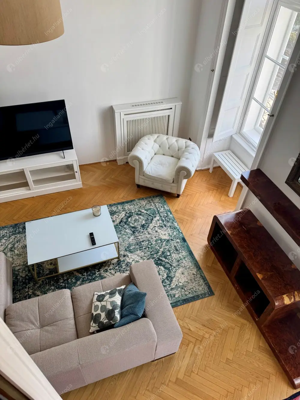 Kiadó albérlet 320000 Ft/hó áron: Budapest, V. kerület  József Attila utca. Mérete: 50 nm, 1 szobás | Alberlet.hu - 6585047