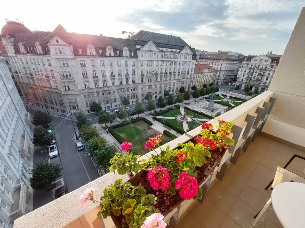 Kiadó albérlet 330000 Ft/hó áron: Budapest, V. kerület  József nádor tér. Mérete: 59 nm, 2 szobás | Alberlet.hu - 6601796