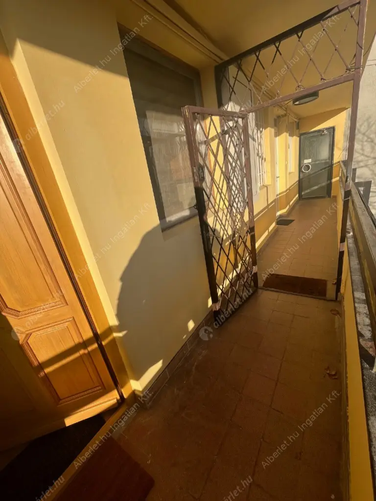 Kiadó albérlet 390000 Ft/hó áron: Budapest, V. kerület  József nádor tér. Mérete: 59 nm, 2 szobás | Alberlet.hu - 6591443