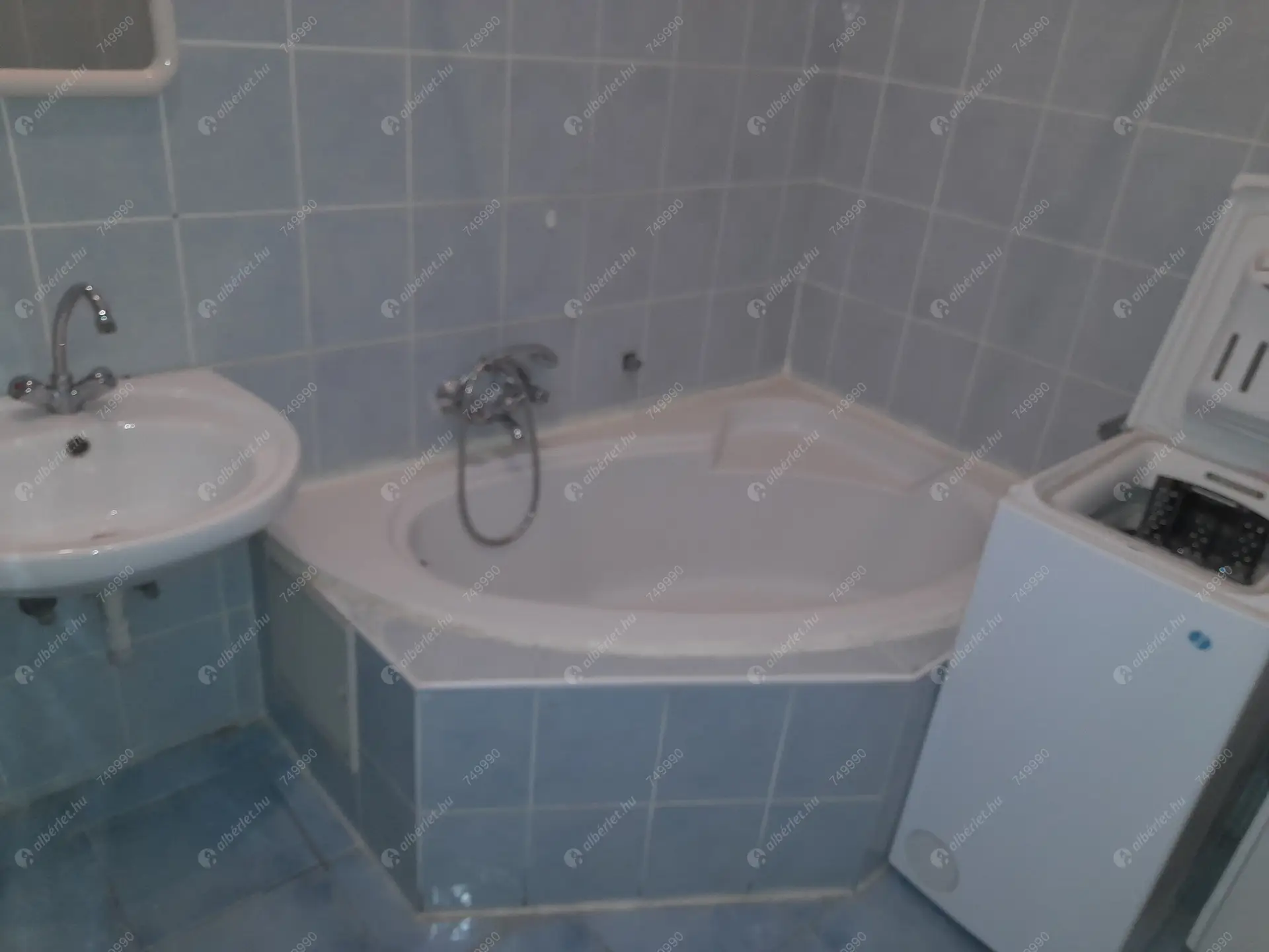 Kiadó albérlet 185000 Ft/hó áron: Budapest, V. kerület  Kálmán Imre utca. Mérete: 35 nm, 1 szobás | Alberlet.hu - 6296707