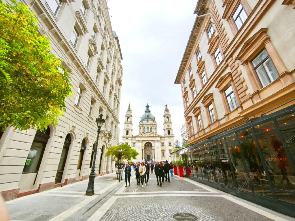 Kiadó albérlet 220000 Ft/hó áron: Budapest, V. kerület  Kálmán Imre utca. Mérete: 38 nm, 1 szobás | Alberlet.hu - 6566999