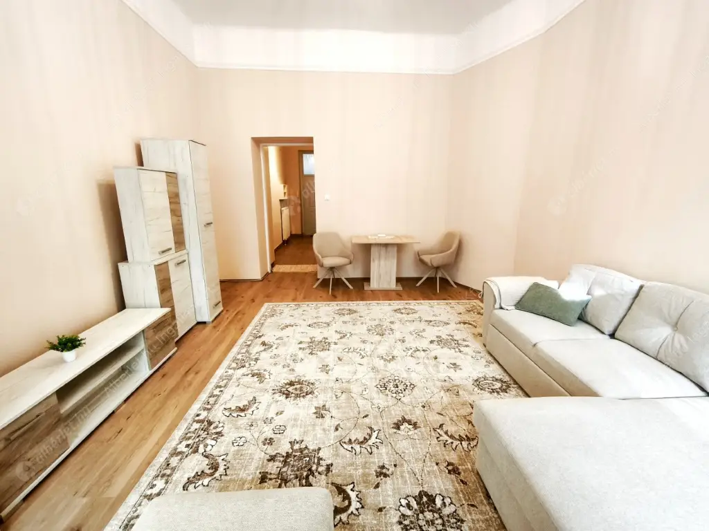 Kiadó albérlet 220000 Ft/hó áron: Budapest, V. kerület  Kálmán Imre utca. Mérete: 38 nm, 1 szobás | Alberlet.hu - 6567012