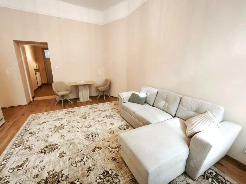 Kiadó albérlet 220000 Ft/hó áron: Budapest, V. kerület  Kálmán Imre utca. Mérete: 38 nm, 1 szobás | Alberlet.hu - 6567013