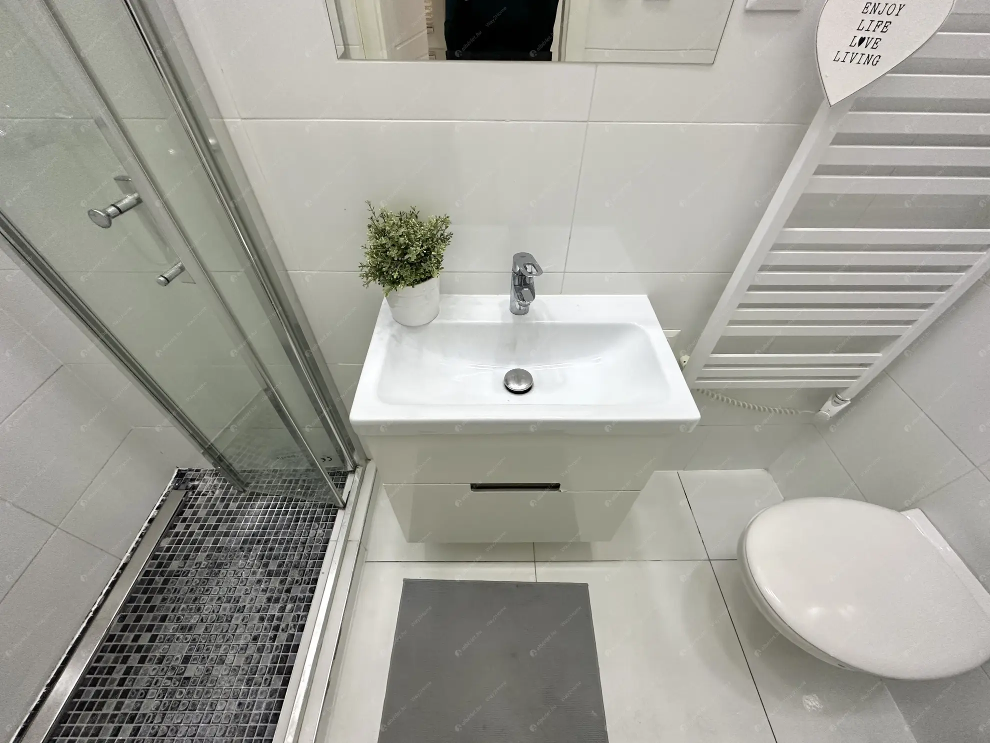 Kiadó albérlet 230000 Ft/hó áron: Budapest, V. kerület  Kálmán Imre utca. Mérete: 42 nm, 2 szobás | Alberlet.hu - 6628009