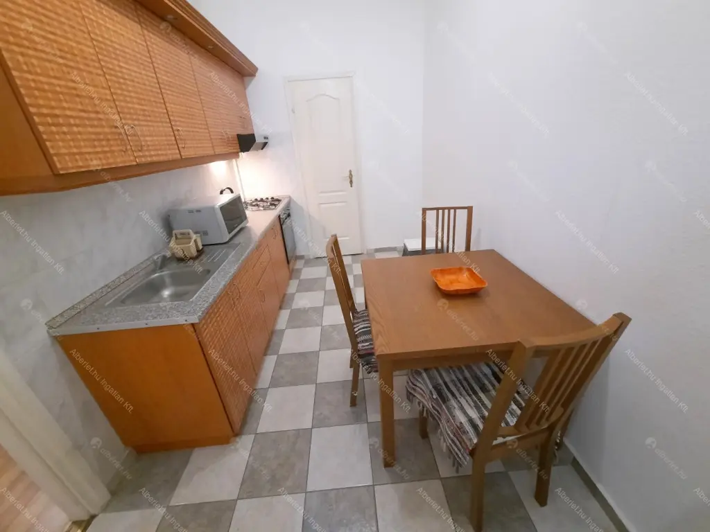 Kiadó albérlet 280000 Ft/hó áron: Budapest, V. kerület  Kálmán Imre utca. Mérete: 63 nm, 2 szobás | Alberlet.hu - 5914403