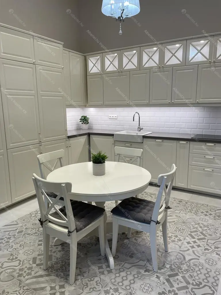 Kiadó albérlet 395000 Ft/hó áron: Budapest, V. kerület  Kálmán Imre utca. Mérete: 64 nm, 2 szobás | Alberlet.hu - 6686719