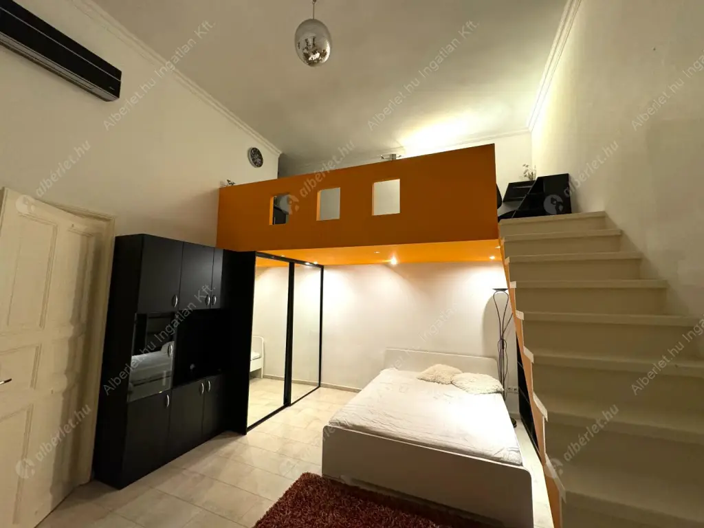 Kiadó albérlet 231000 Ft/hó áron: Budapest, V. kerület  Kálvin tér. Mérete: 43 nm, 1 szobás | Alberlet.hu - 6631589