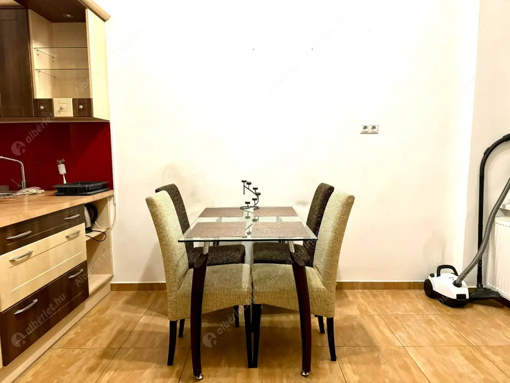 Kiadó albérlet 231000 Ft/hó áron: Budapest, V. kerület  Kálvin tér. Mérete: 43 nm, 1 szobás | Alberlet.hu - 6631594