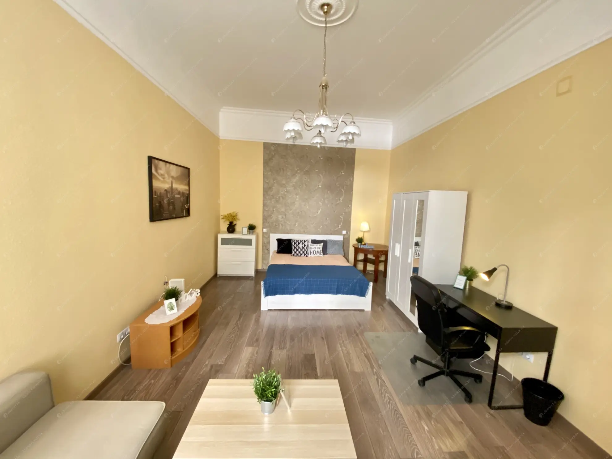 Kiadó albérlet 230000 Ft/hó áron: Budapest, V. kerület  Károly körút. Mérete: 55 nm, 3 szobás | Alberlet.hu - 6554258