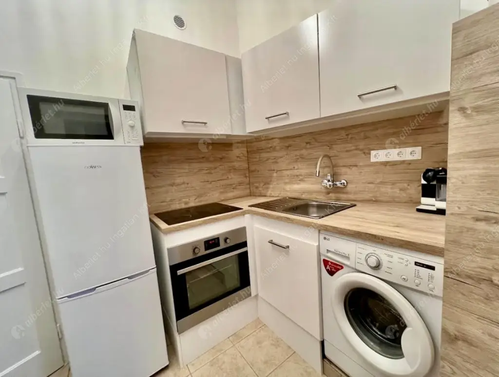 Kiadó albérlet 260000 Ft/hó áron: Budapest, V. kerület  Kecskeméti utca. Mérete: 22 nm, 1 szobás | Alberlet.hu - 6516696