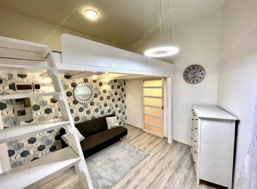 Kiadó albérlet 260000 Ft/hó áron: Budapest, V. kerület  Kecskeméti utca. Mérete: 22 nm, 1 szobás | Alberlet.hu - 6615894