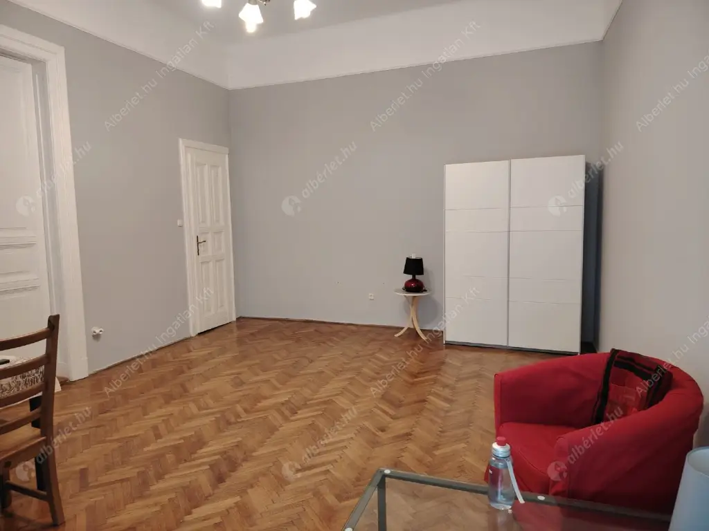 Kiadó albérlet 200000 Ft/hó áron: Budapest, V. kerület  Kecskeméti utca. Mérete: 40 nm, 1 szobás | Alberlet.hu - 6517898