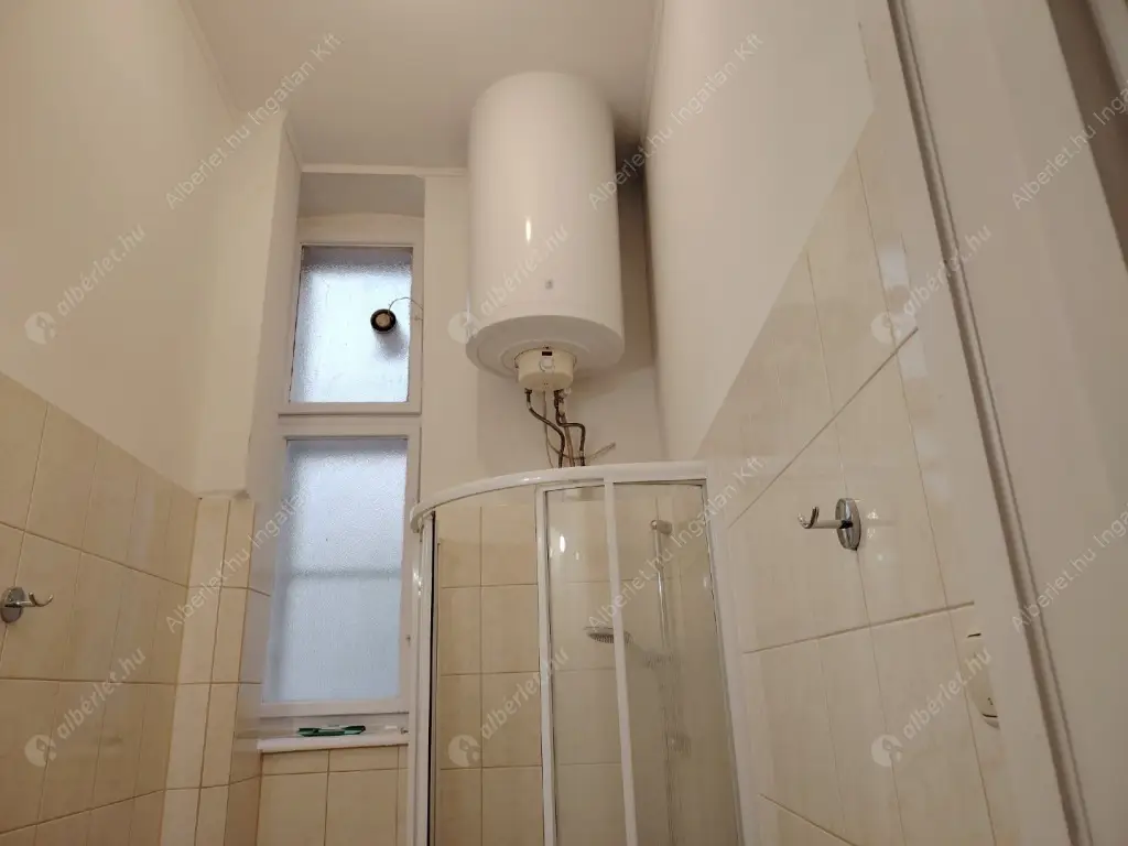 Kiadó albérlet 200000 Ft/hó áron: Budapest, V. kerület  Kecskeméti utca. Mérete: 40 nm, 1 szobás | Alberlet.hu - 6517900