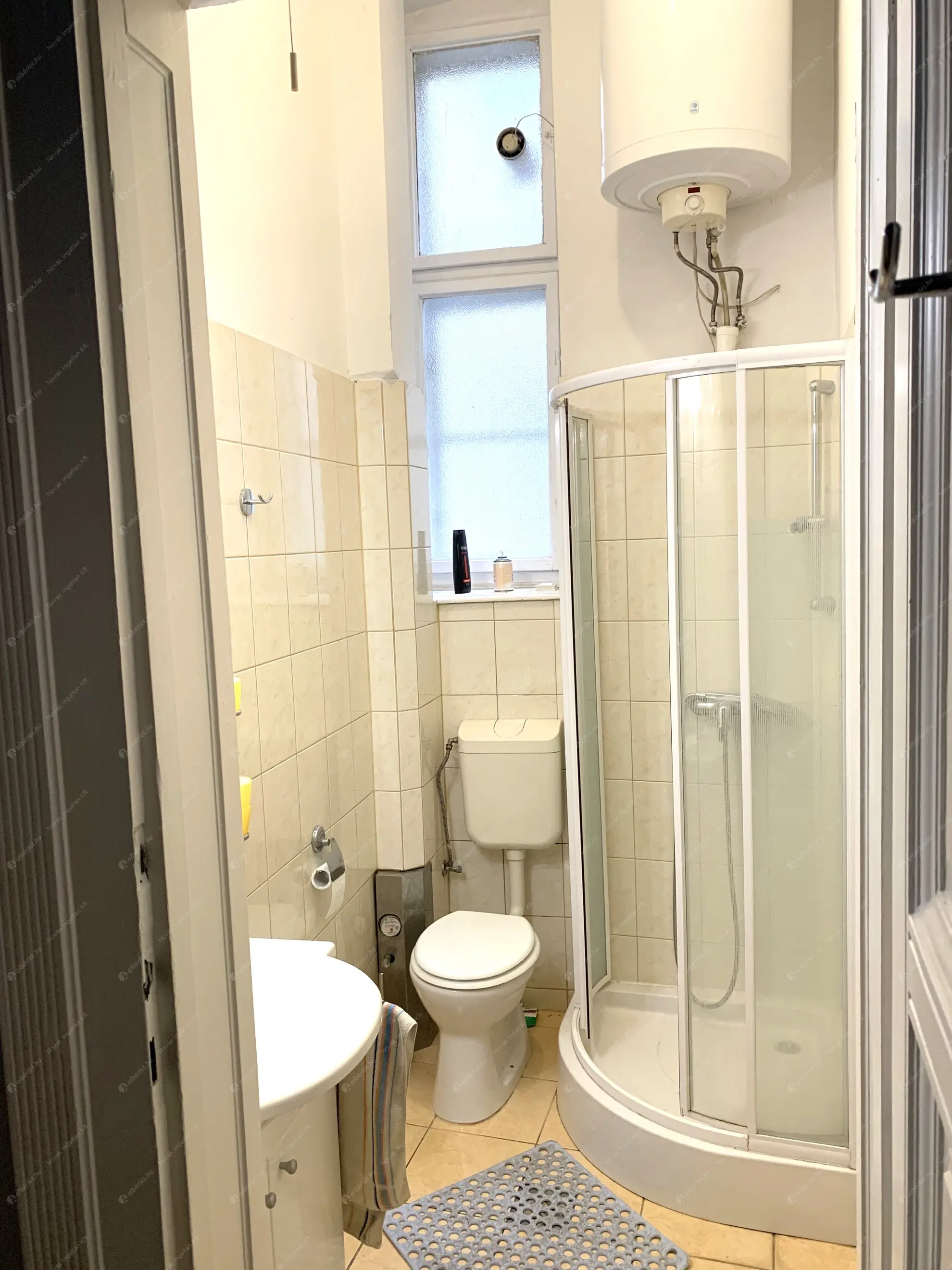 Kiadó albérlet 200000 Ft/hó áron: Budapest, V. kerület  Kecskeméti utca. Mérete: 40 nm, 1 szobás | Alberlet.hu - 6575941