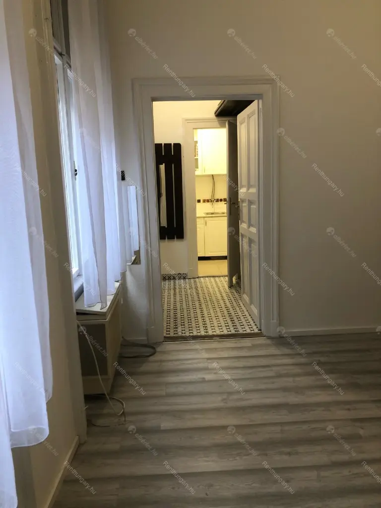 Kiadó albérlet 220000 Ft/hó áron: Budapest, V. kerület  Kecskeméti utca. Mérete: 40 nm, 1 szobás | Alberlet.hu - 6654809