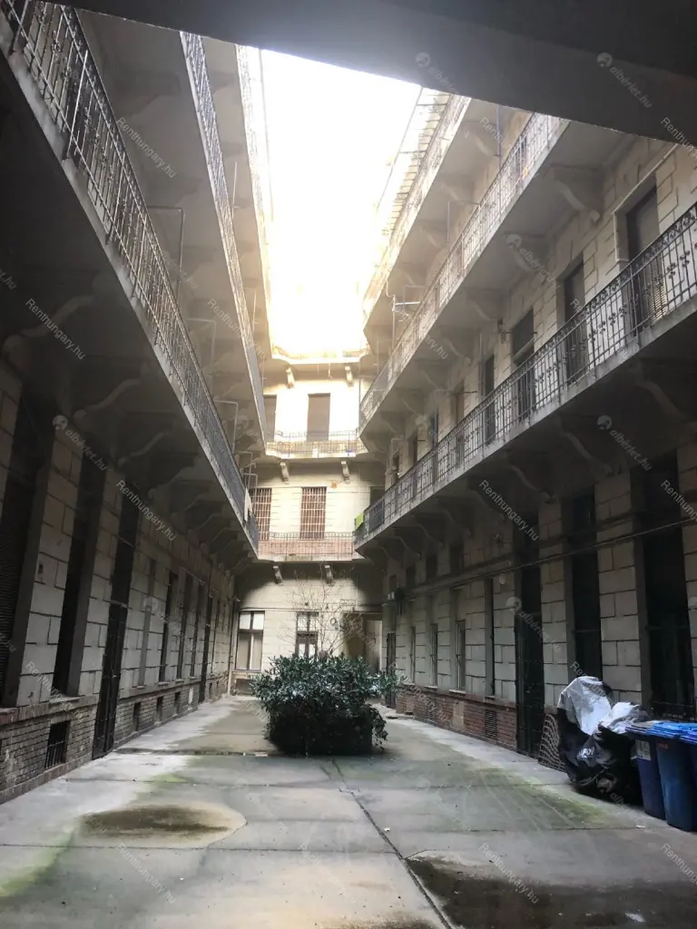 Kiadó albérlet 220000 Ft/hó áron: Budapest, V. kerület  Kecskeméti utca. Mérete: 40 nm, 1 szobás | Alberlet.hu - 6654819