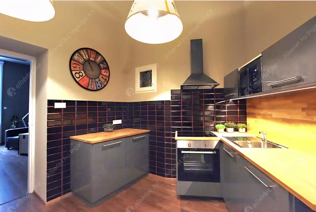 Kiadó albérlet 350000 Ft/hó áron: Budapest, V. kerület  Kecskeméti utca. Mérete: 56 nm, 1 szobás | Alberlet.hu - 6569320