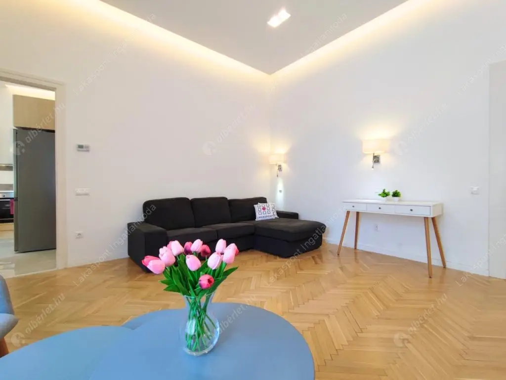 Kiadó albérlet 379000 Ft/hó áron: Budapest, V. kerület  Kecskeméti utca. Mérete: 66 nm, 2 szobás | Alberlet.hu - 6557082