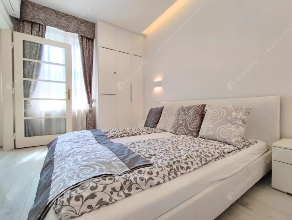 Kiadó albérlet 379000 Ft/hó áron: Budapest, V. kerület  Kecskeméti utca. Mérete: 66 nm, 2 szobás | Alberlet.hu - 6557086