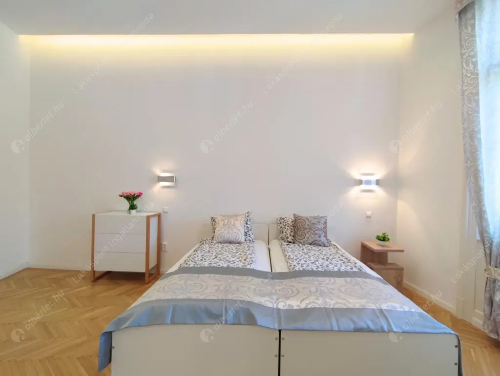 Kiadó albérlet 379000 Ft/hó áron: Budapest, V. kerület  Kecskeméti utca. Mérete: 66 nm, 2 szobás | Alberlet.hu - 6557089