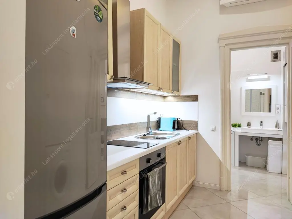 Kiadó albérlet 379000 Ft/hó áron: Budapest, V. kerület  Kecskeméti utca. Mérete: 66 nm, 2 szobás | Alberlet.hu - 6557098