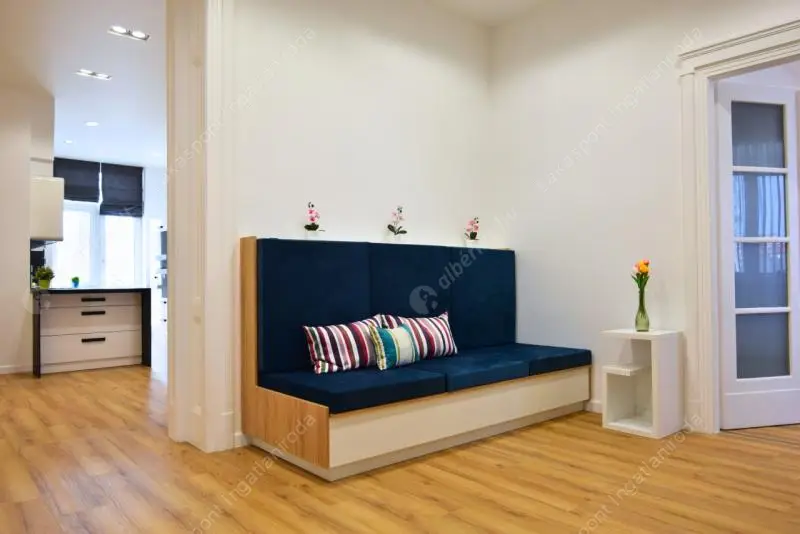 Kiadó albérlet 763000 Ft/hó áron: Budapest, V. kerület  Kecskeméti utca. Mérete: 90 nm, 2 szobás | Alberlet.hu - 6529785