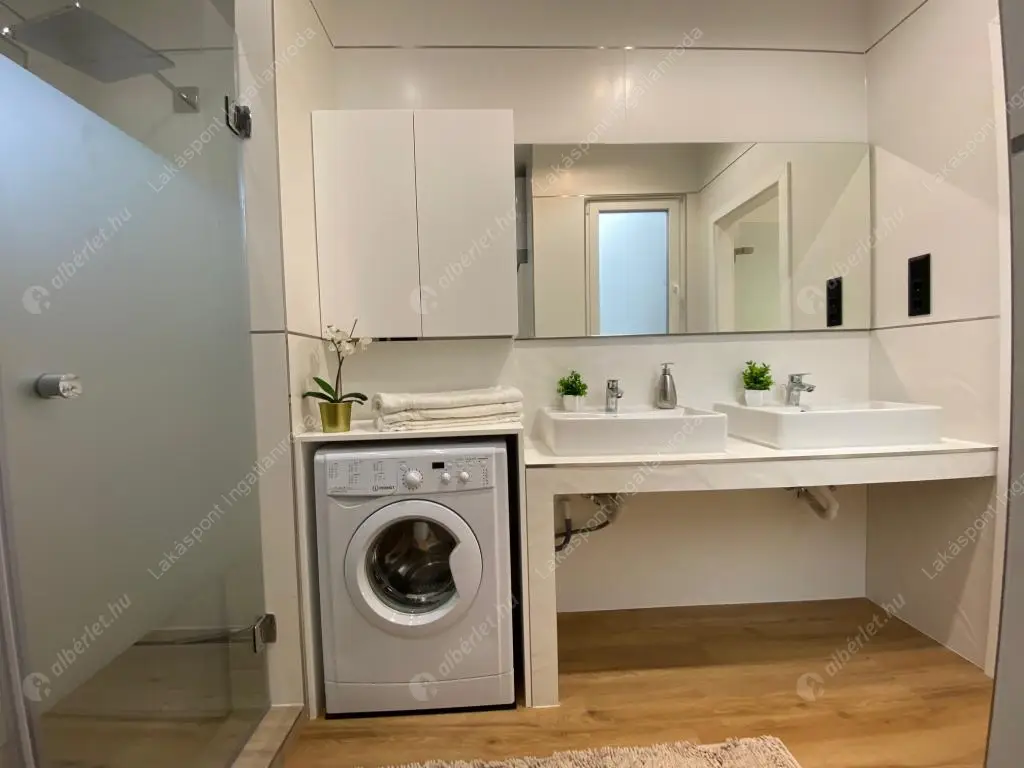 Kiadó albérlet 763000 Ft/hó áron: Budapest, V. kerület  Kecskeméti utca. Mérete: 90 nm, 2 szobás | Alberlet.hu - 6529798