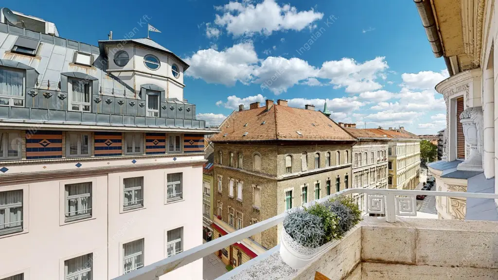 Kiadó albérlet 1069000 Ft/hó áron: Budapest, V. kerület  Királyi Pál utca. Mérete: 116 nm, 4 szobás | Alberlet.hu - 6562762