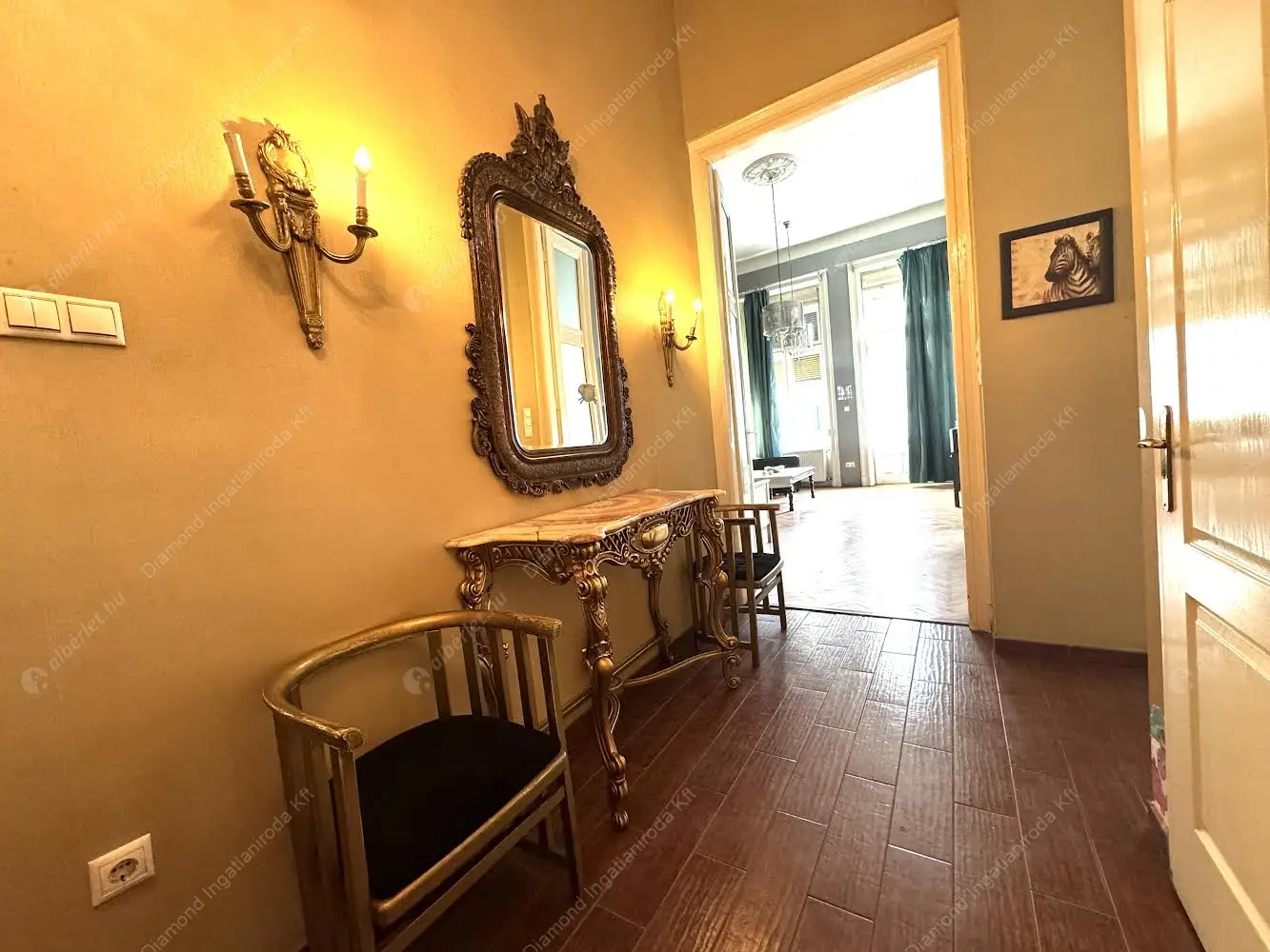 Kiadó albérlet 349000 Ft/hó áron: Budapest, V. kerület  Kossuth Lajos utca. Mérete: 100 nm, 3 szobás | Alberlet.hu - 6350954