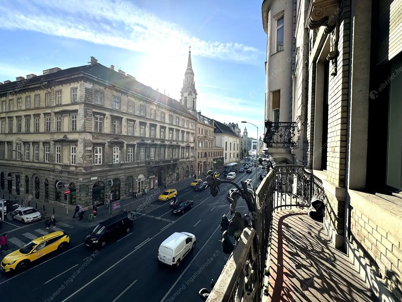 Kiadó albérlet 349000 Ft/hó áron: Budapest, V. kerület  Kossuth Lajos utca. Mérete: 100 nm, 3 szobás | Alberlet.hu - 6350959