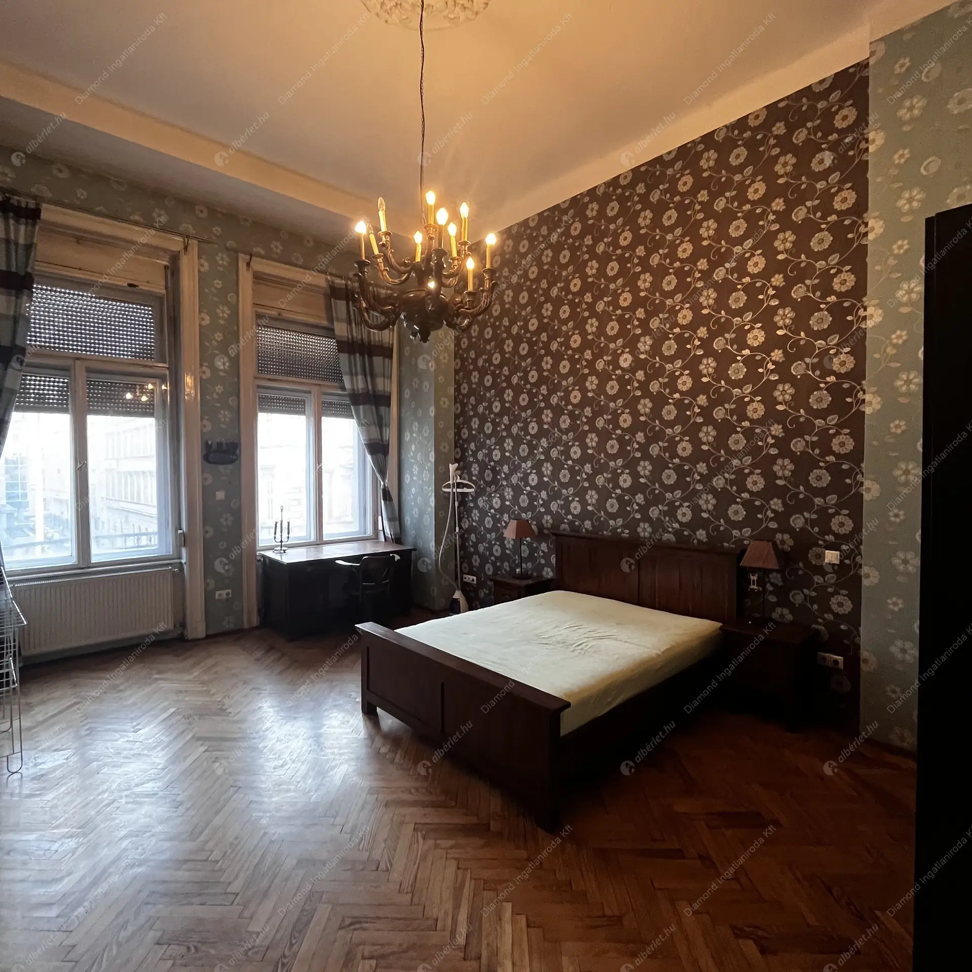 Kiadó albérlet 349000 Ft/hó áron: Budapest, V. kerület  Kossuth Lajos utca. Mérete: 100 nm, 3 szobás | Alberlet.hu - 6367345