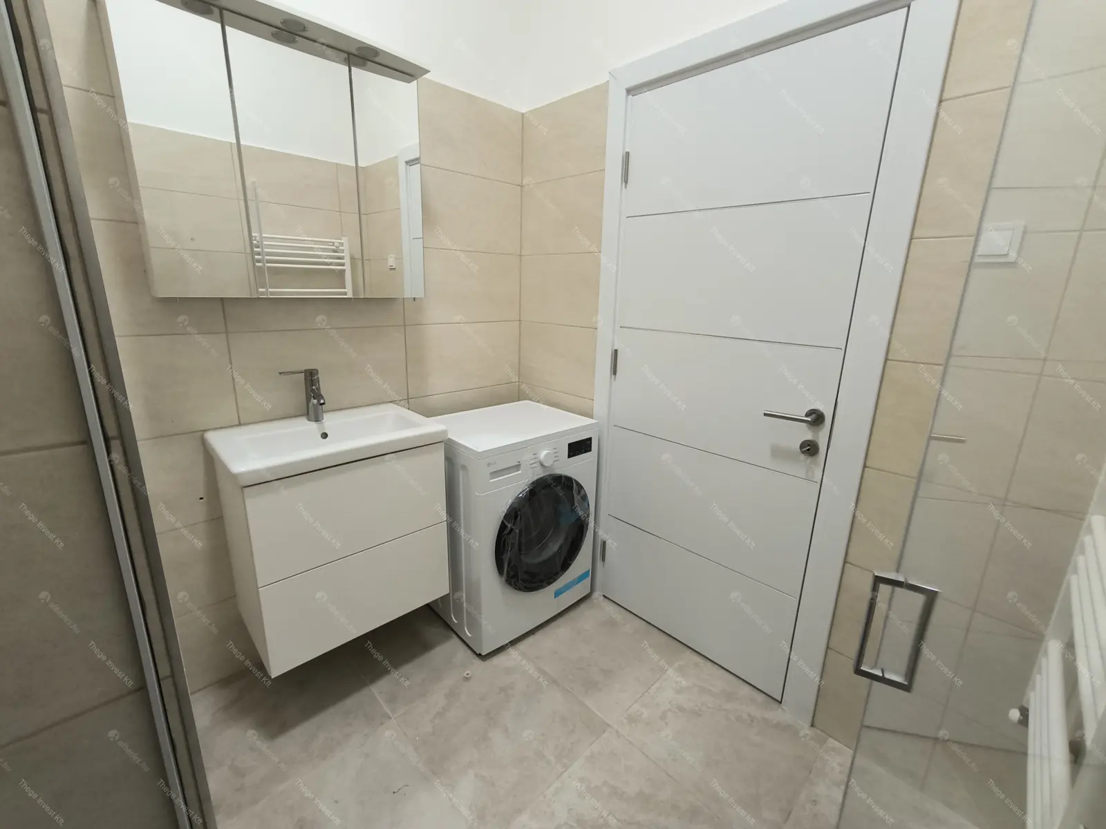 Kiadó albérlet 380000 Ft/hó áron: Budapest, V. kerület  Kossuth Lajos utca. Mérete: 60 nm, 2 szobás | Alberlet.hu - 6702454