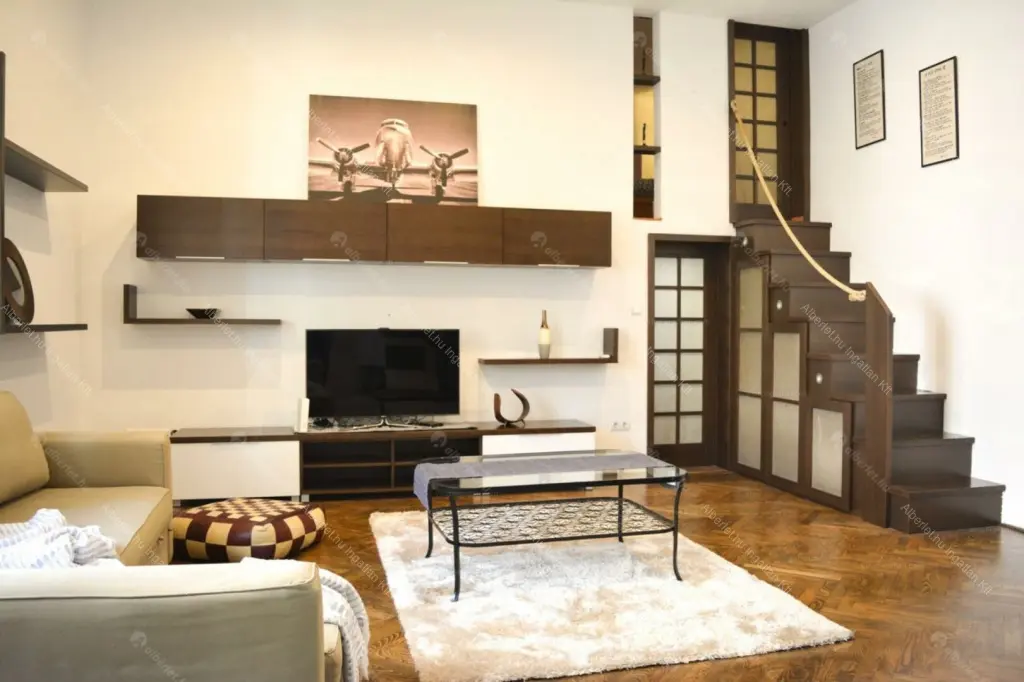 Kiadó albérlet 335000 Ft/hó áron: Budapest, V. kerület  Kossuth Lajos utca. Mérete: 60 nm, 2 szobás | Alberlet.hu - 6698902