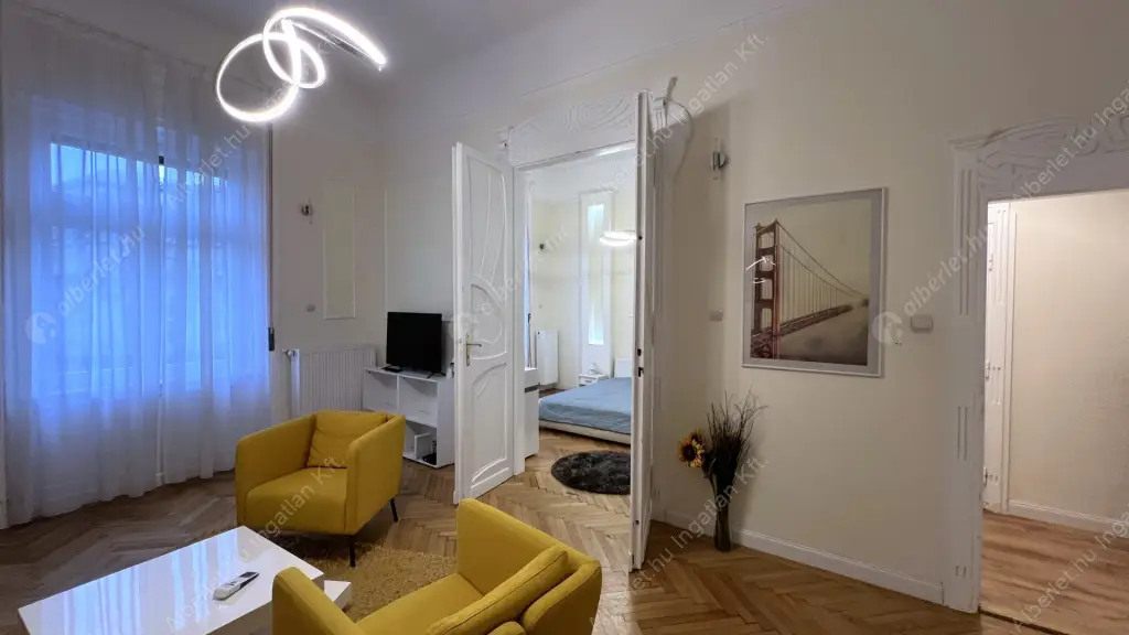 Kiadó albérlet 360000 Ft/hó áron: Budapest, V. kerület  Kossuth Lajos utca. Mérete: 68 nm, 2 szobás | Alberlet.hu - 6614027