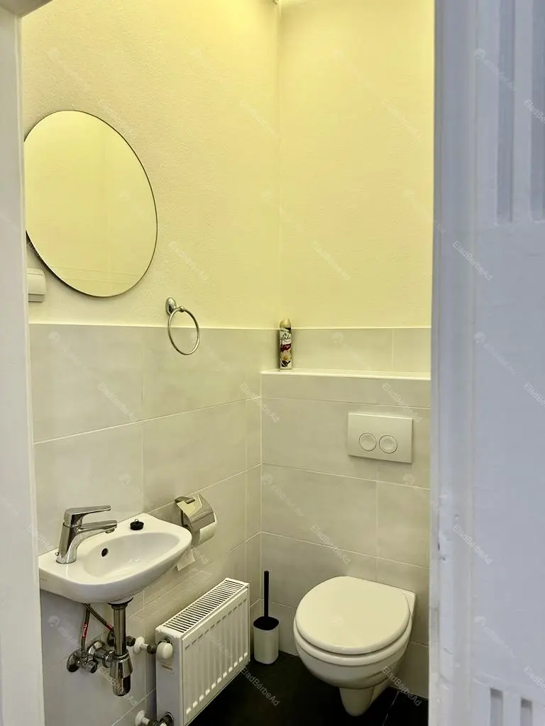 Kiadó albérlet 330000 Ft/hó áron: Budapest, V. kerület  Kossuth Lajos utca. Mérete: 68 nm, 2 szobás | Alberlet.hu - 6663441