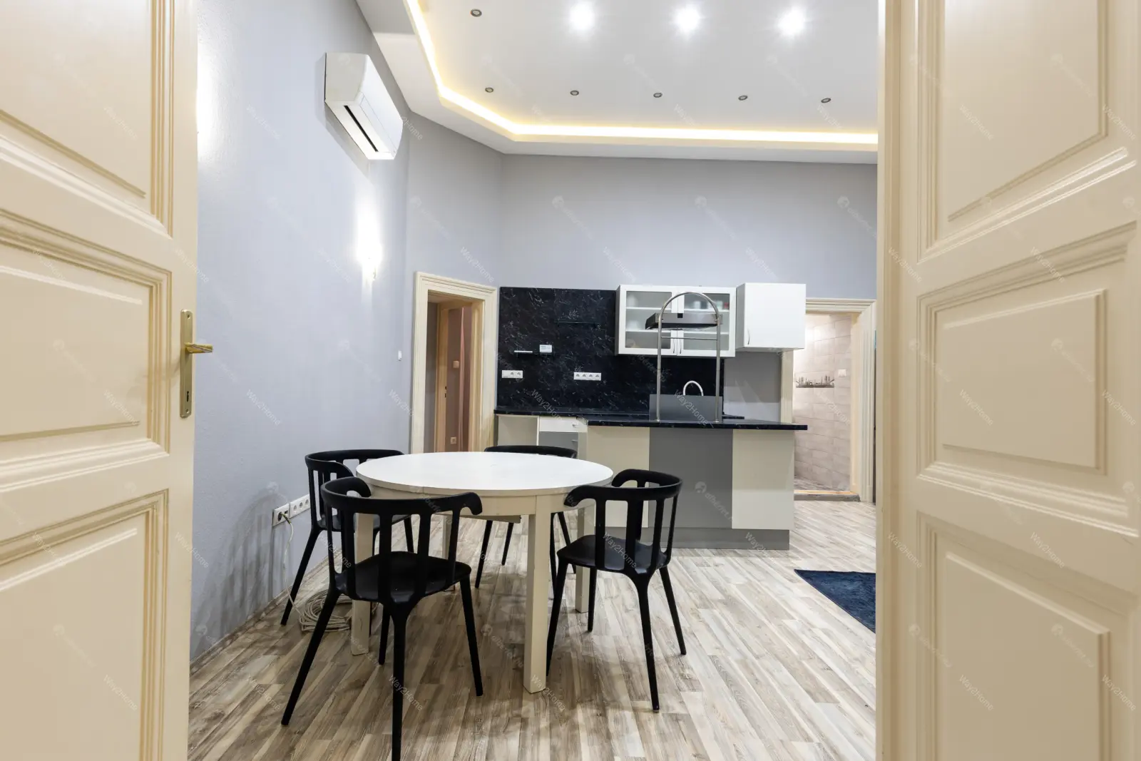 Kiadó albérlet 280000 Ft/hó áron: Budapest, V. kerület  Kossuth Lajos utca. Mérete: 69 nm, 3 szobás | Alberlet.hu - 6687789