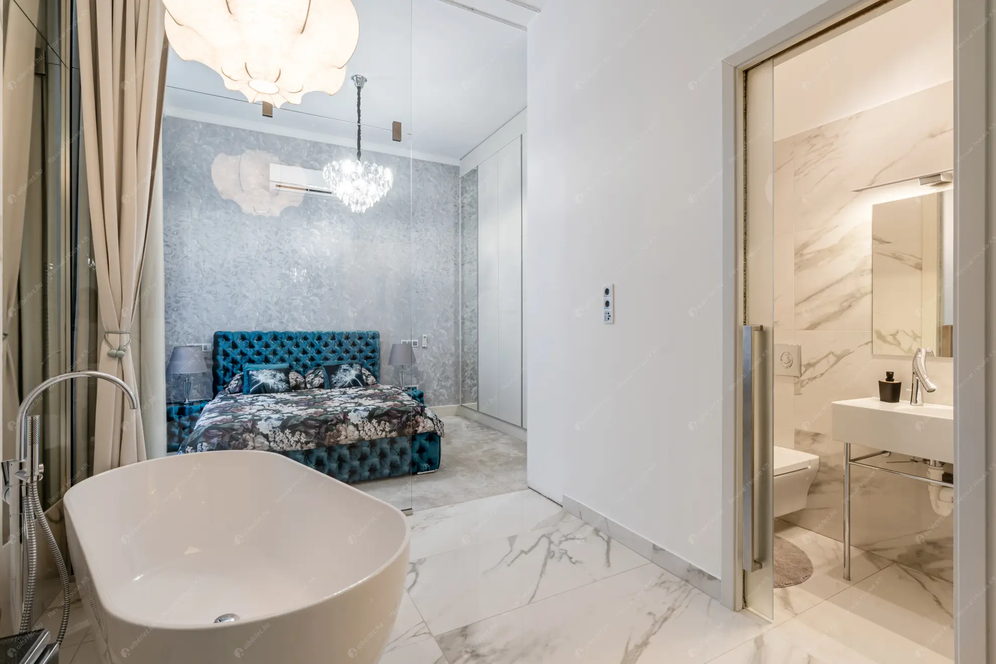 Kiadó albérlet 1290000 Ft/hó áron: Budapest, V. kerület  Kristóf tér. Mérete: 133 nm, 1 szobás | Alberlet.hu - 6586981