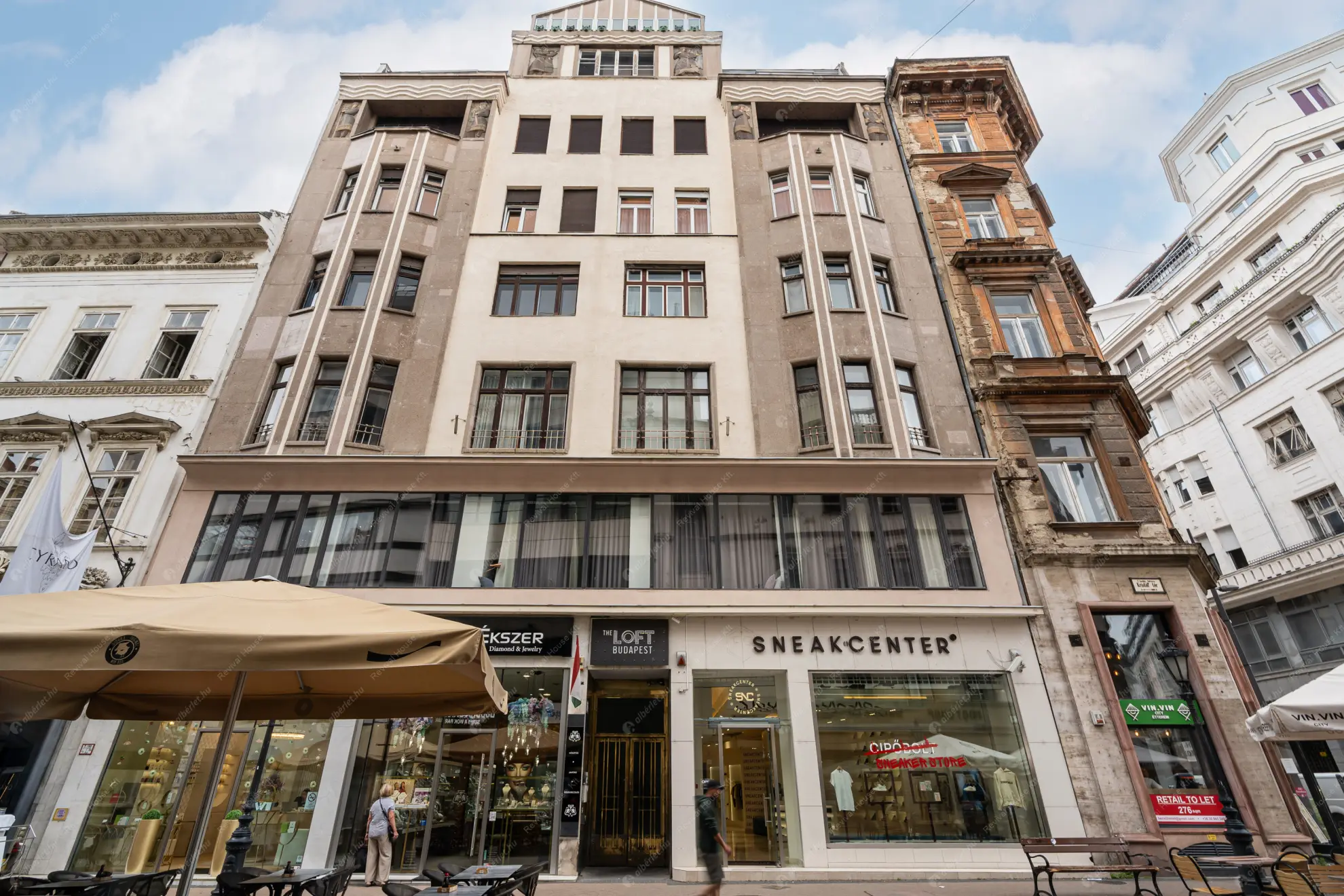 Kiadó albérlet 1290000 Ft/hó áron: Budapest, V. kerület  Kristóf tér. Mérete: 133 nm, 1 szobás | Alberlet.hu - 6587008