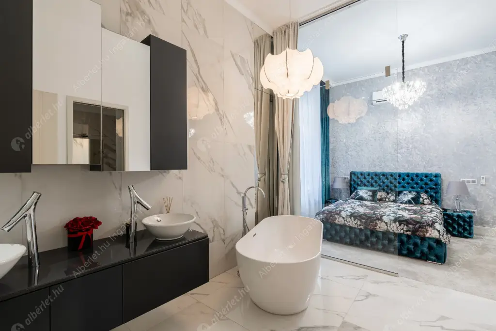 Kiadó albérlet 1290000 Ft/hó áron: Budapest, V. kerület  Kristóf tér. Mérete: 133 nm, 5 szobás | Alberlet.hu - 6551840