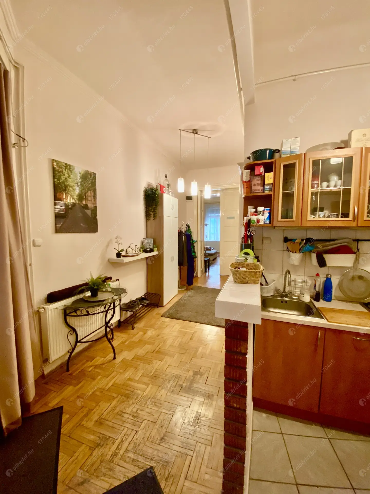 Kiadó albérlet 286000 Ft/hó áron: Budapest, V. kerület  Magyar utca. Mérete: 65 nm, 2 szobás | Alberlet.hu - 6489636