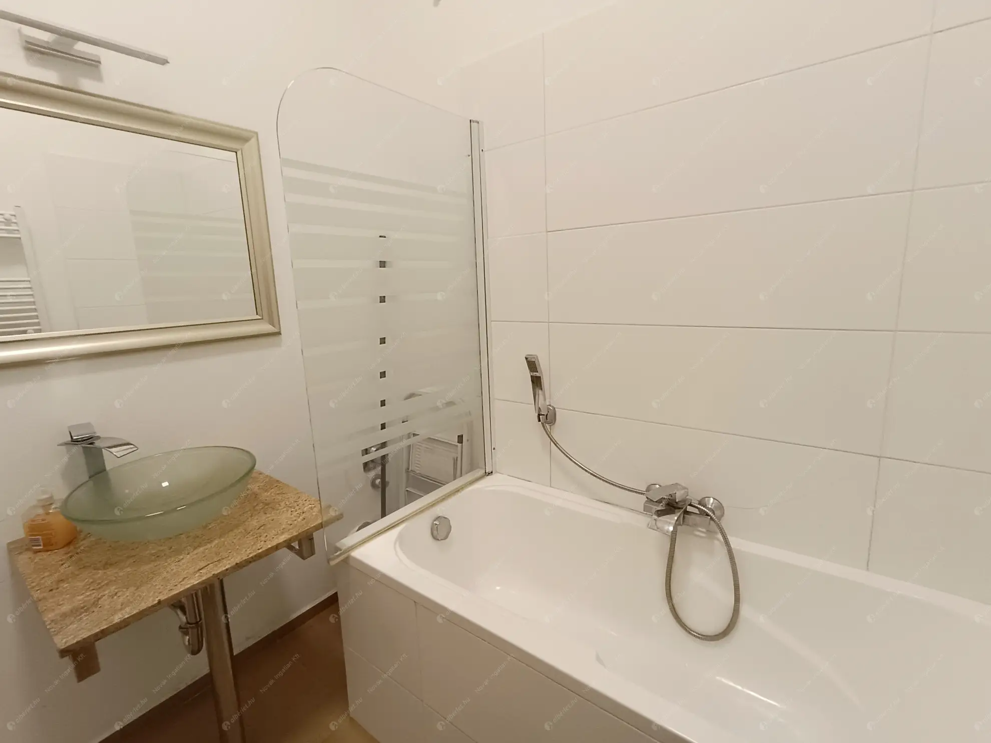 Kiadó albérlet 220000 Ft/hó áron: Budapest, V. kerület  Mérleg utca. Mérete: 28 nm, 1 szobás | Alberlet.hu - 6597898