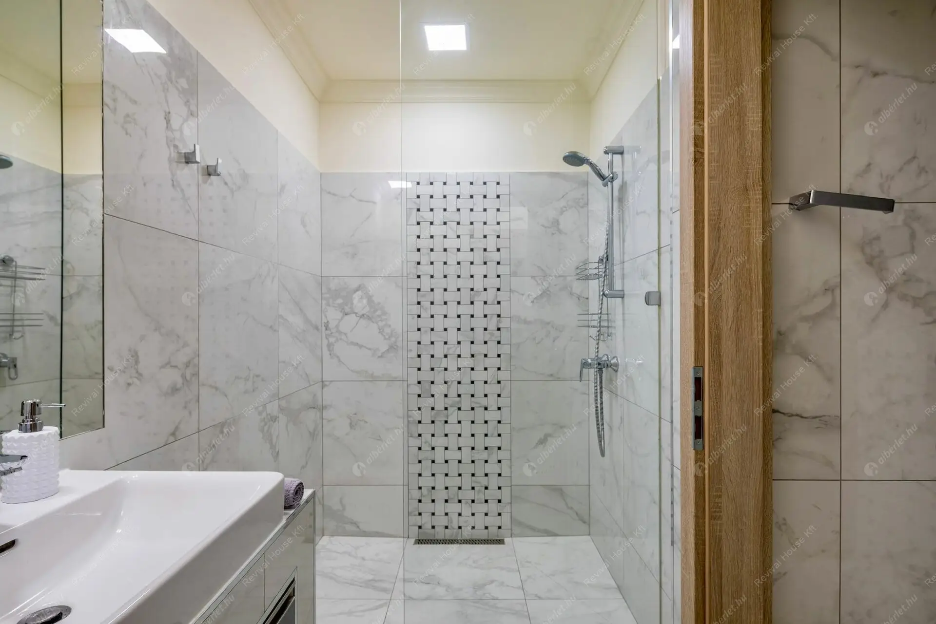 Kiadó albérlet 457000 Ft/hó áron: Budapest, V. kerület  Mérleg utca. Mérete: 53 nm, 3 szobás | Alberlet.hu - 6530992