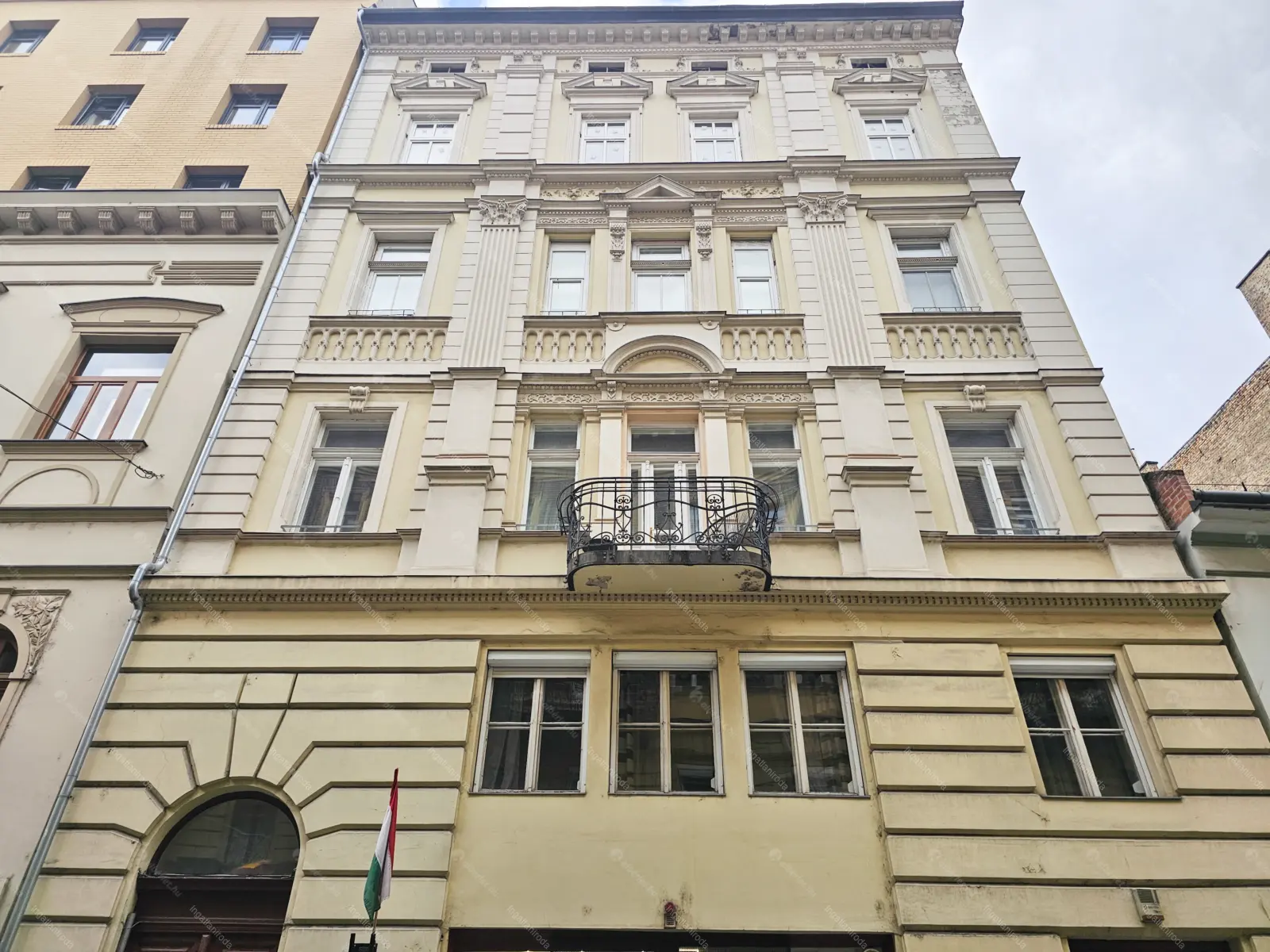 Kiadó albérlet 220000 Ft/hó áron: Budapest, V. kerület  Molnár utca. Mérete: 24 nm, 1 szobás | Alberlet.hu - 6653206