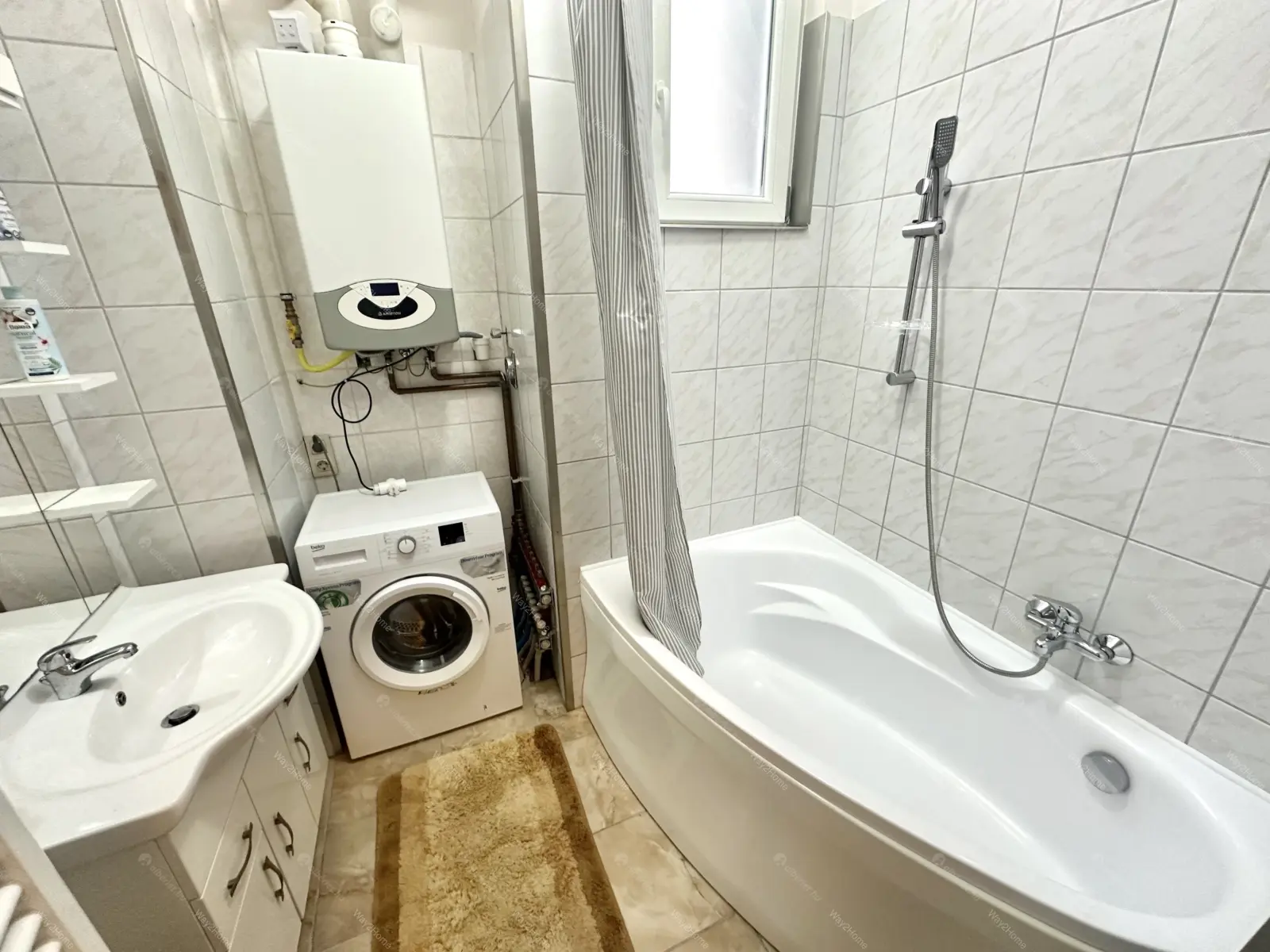 Kiadó albérlet 250000 Ft/hó áron: Budapest, V. kerület  Molnár utca. Mérete: 55 nm, 1 szobás | Alberlet.hu - 6681016