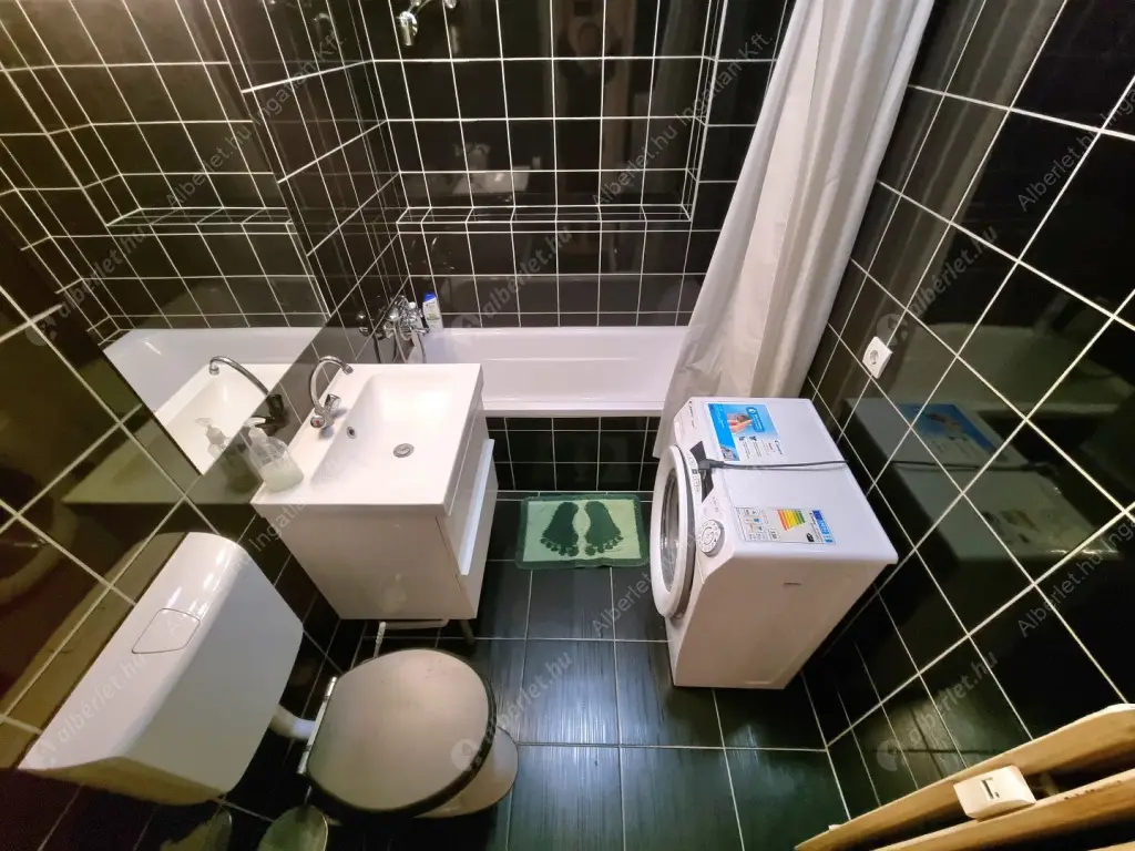 Kiadó albérlet 274000 Ft/hó áron: Budapest, V. kerület  Molnár utca. Mérete: 63 nm, 2 szobás | Alberlet.hu - 6612601