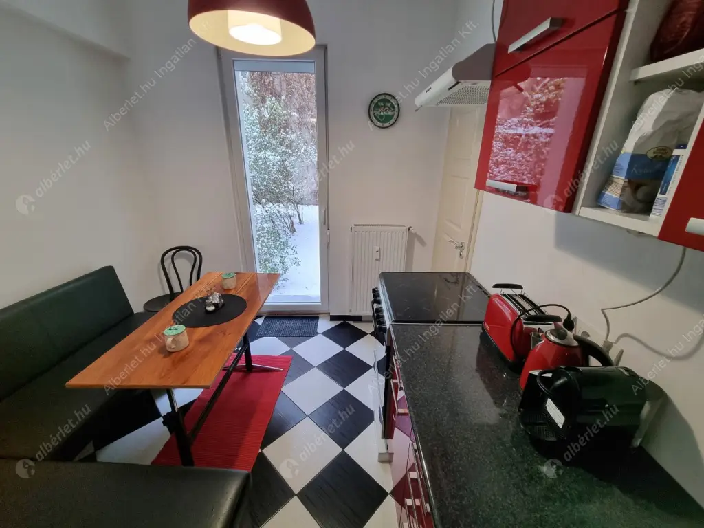 Kiadó albérlet 274000 Ft/hó áron: Budapest, V. kerület  Molnár utca. Mérete: 63 nm, 2 szobás | Alberlet.hu - 6612604