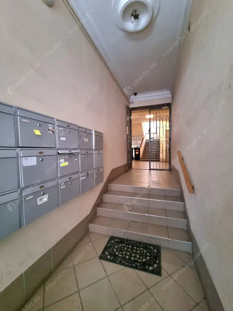 Kiadó albérlet 274000 Ft/hó áron: Budapest, V. kerület  Molnár utca. Mérete: 63 nm, 2 szobás | Alberlet.hu - 6612612