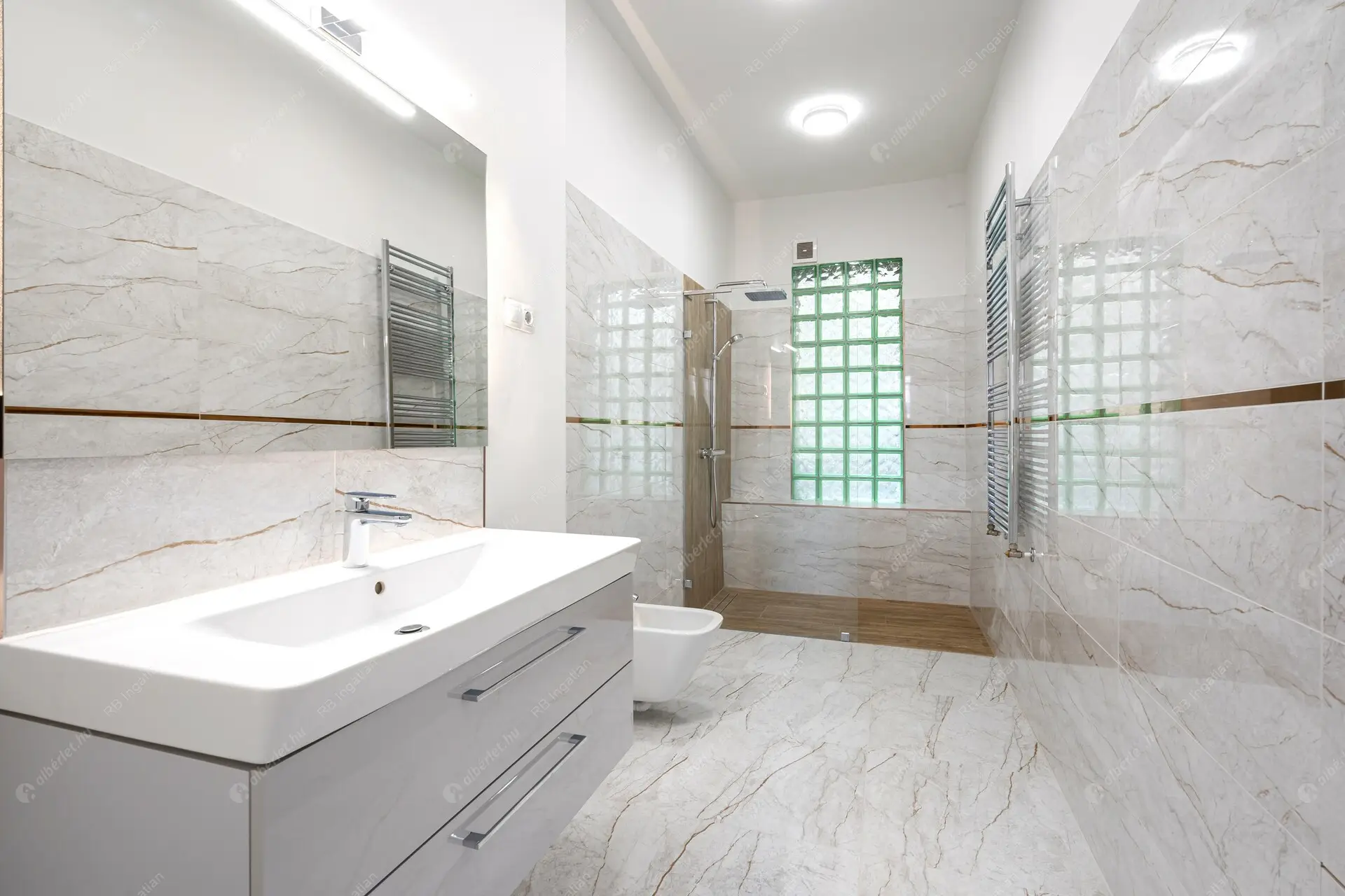 Kiadó albérlet 335000 Ft/hó áron: Budapest, V. kerület  Molnár utca. Mérete: 71 nm, 2 szobás | Alberlet.hu - 6337951