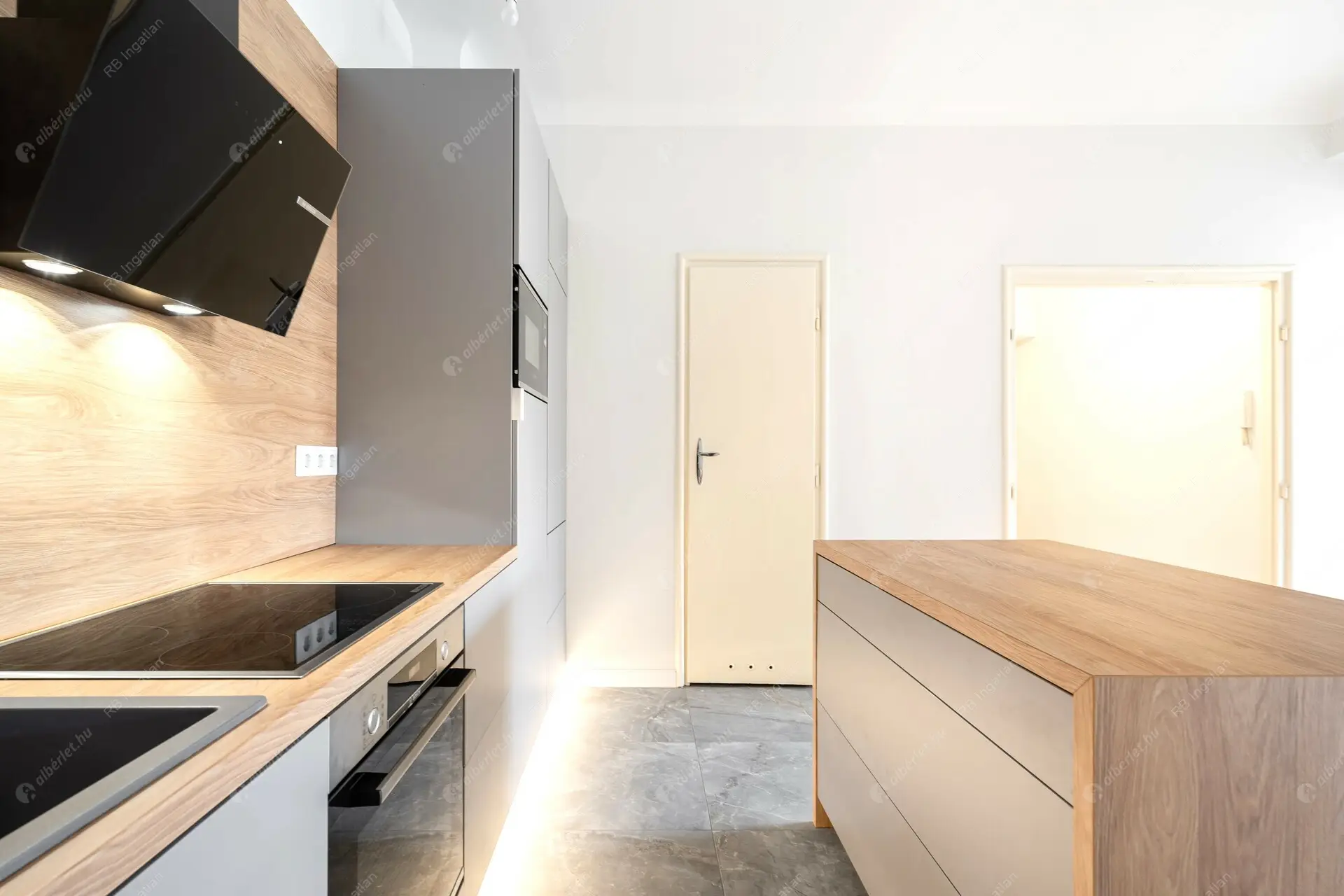 Kiadó albérlet 335000 Ft/hó áron: Budapest, V. kerület  Molnár utca. Mérete: 71 nm, 2 szobás | Alberlet.hu - 6337956