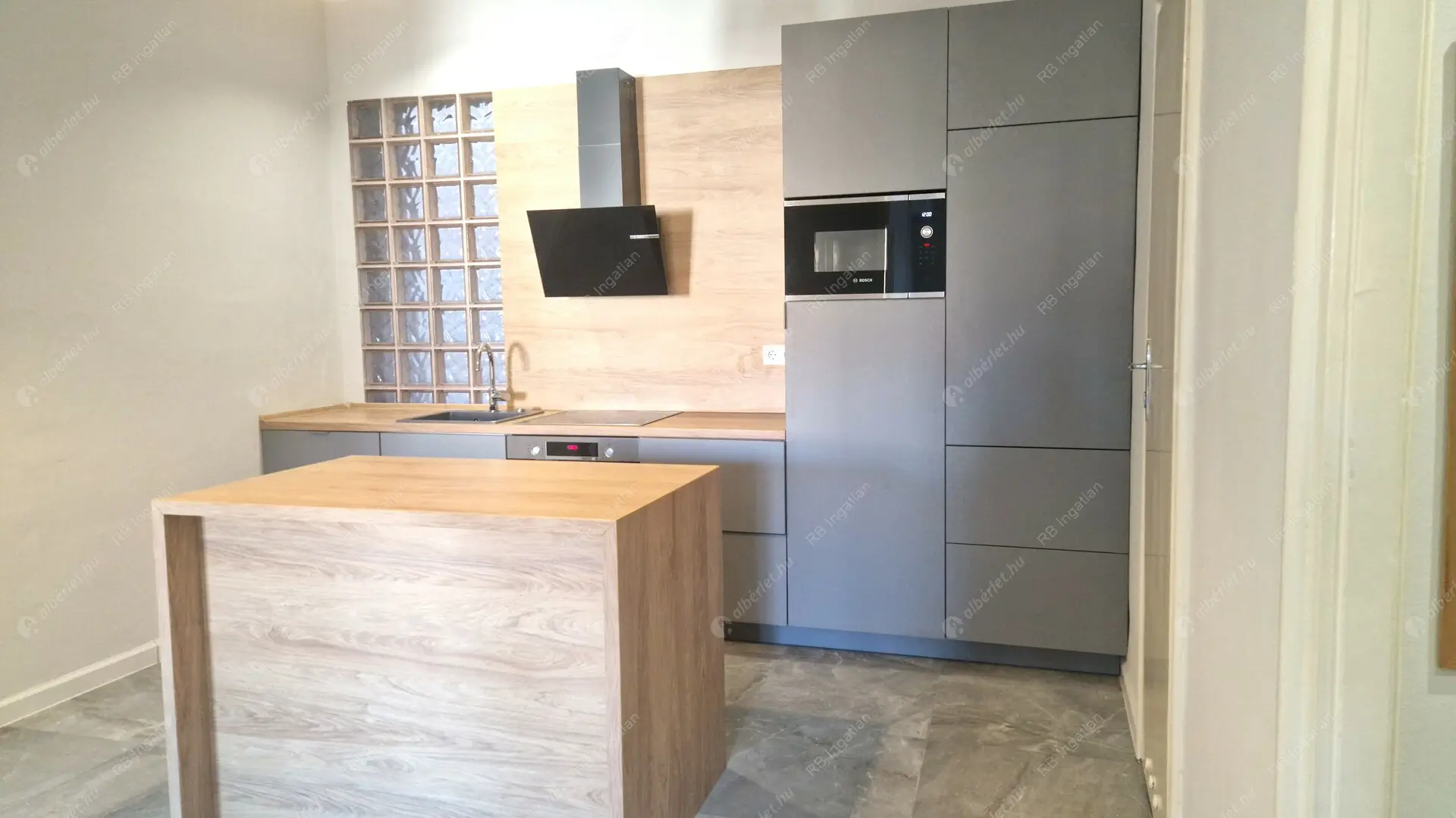 Kiadó albérlet 335000 Ft/hó áron: Budapest, V. kerület  Molnár utca. Mérete: 71 nm, 2 szobás | Alberlet.hu - 6355486